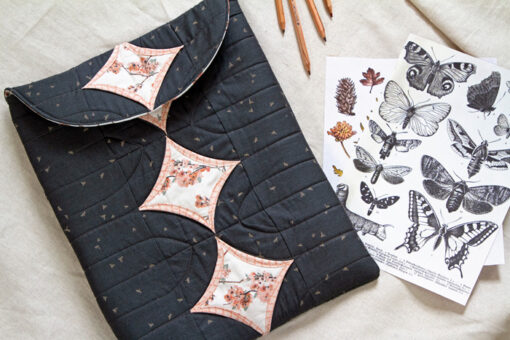 Art gallery Fabrics Botanist patron pochette ordinateur